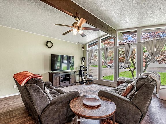 4th image of 705 Kiltie Pl
