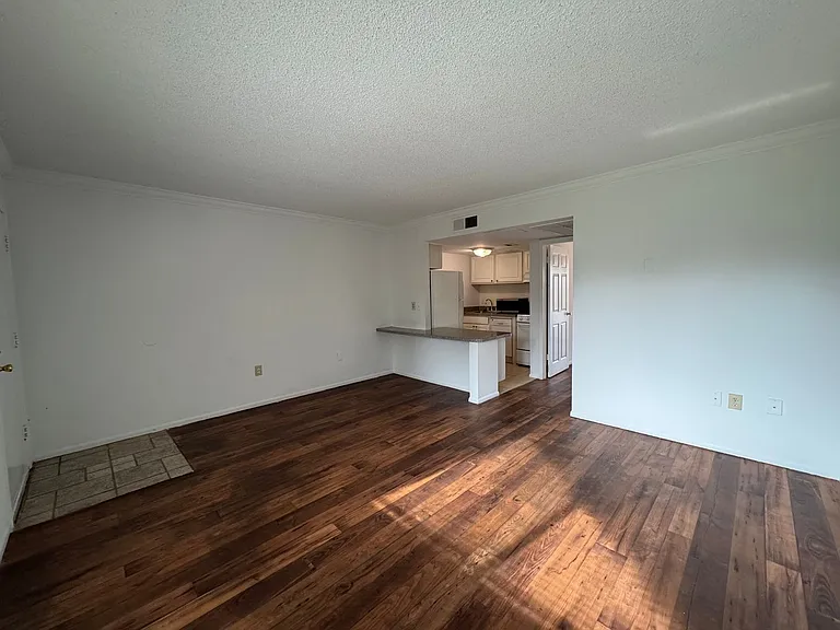 139 Oyster Bay Cir #130 — Photo 28
