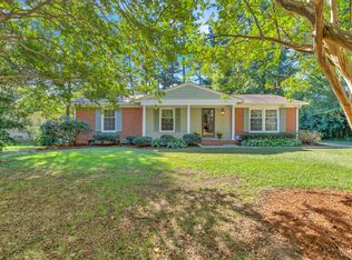 206 Pinecroft Dr, Raleigh, NC 27609