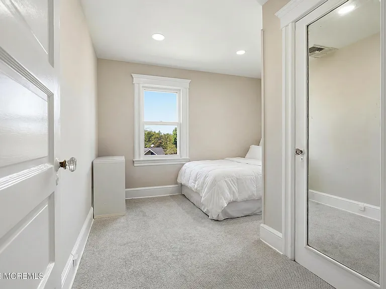 74 Poplar Ave — Photo 20