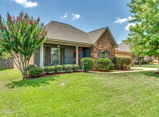 105 Copper Ridge Ct, Madison, MS 39110