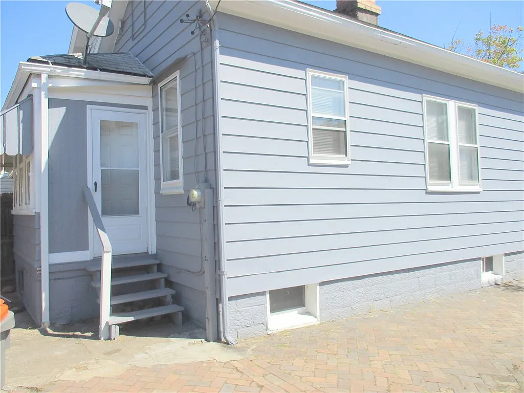 1501 3rd Ave photo 1