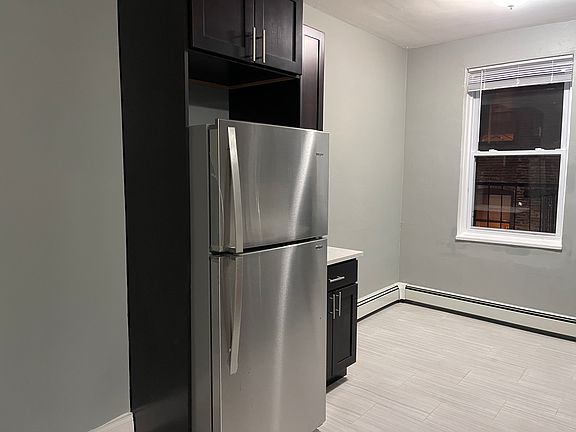 3rd image of 14 Kensington Ave #24E