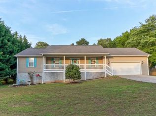 297 Ash Wood Ln, Cleveland, GA 30528