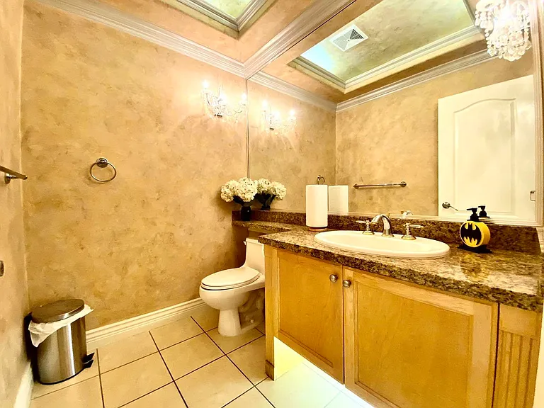 5171 Francis Rd — Photo 10