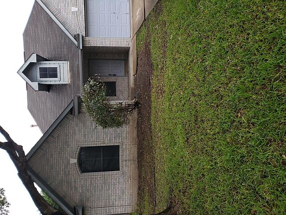 2nd image of 3606 Eagles Nest St