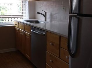 520 W Deming Pl #3, Chicago, IL 60614