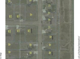 1120 28th Ave NE, Aberdeen, SD 57401
