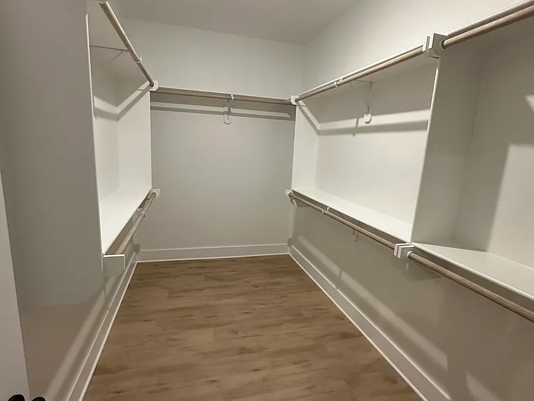 1051 Thornwood Pl — Photo 11