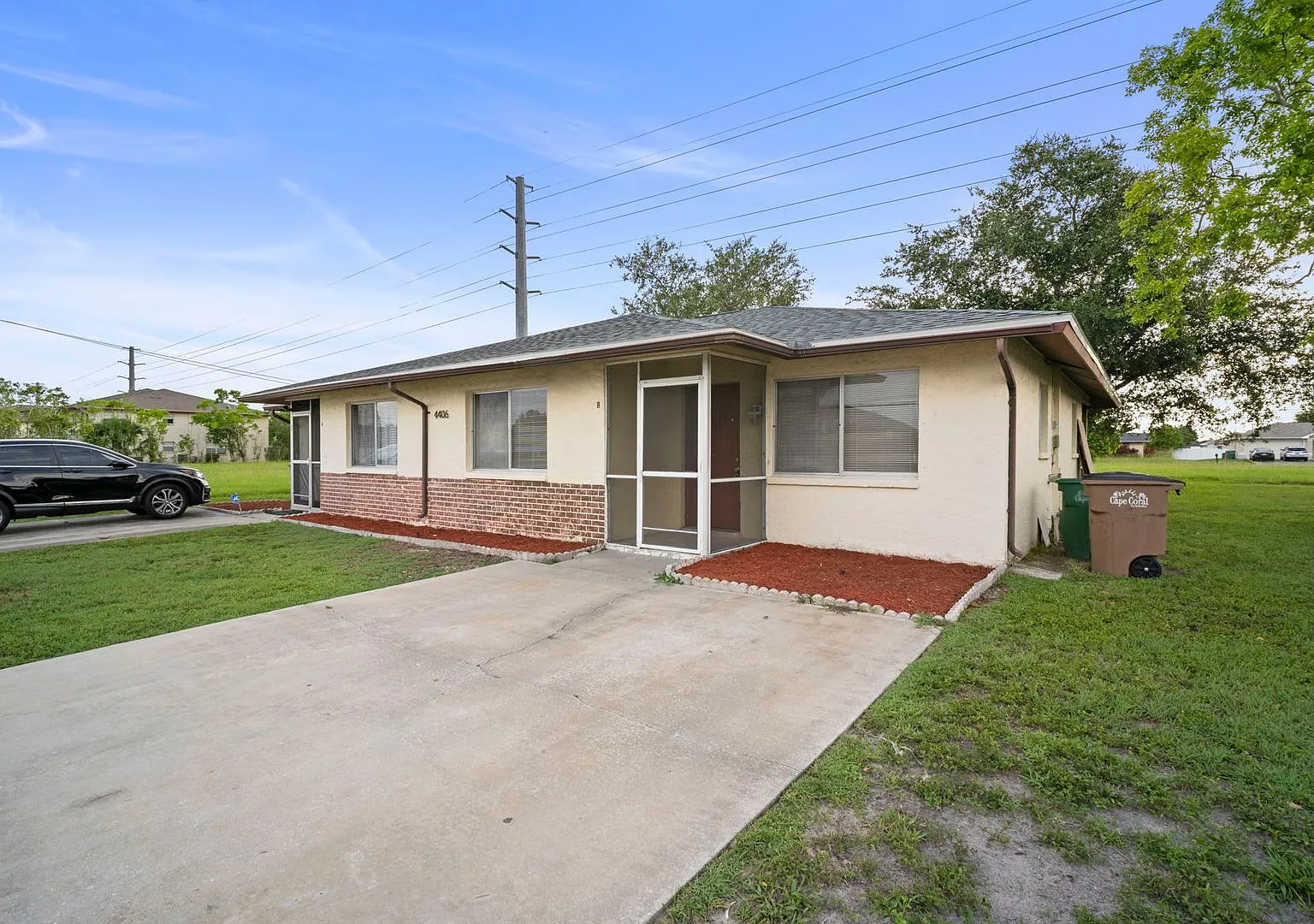 Beautiful 2-bedroom, 2-bathroom apartment, perfectly located in Cape Coral — Photo 3