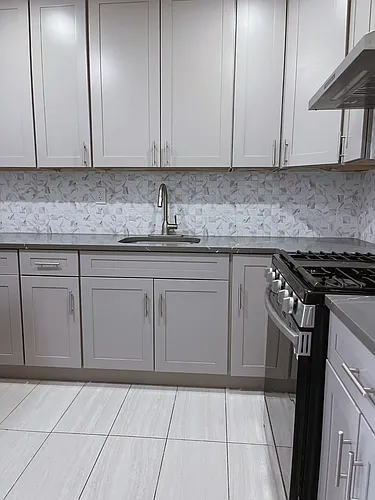 5922 Kissena Blvd #2 Photo 1