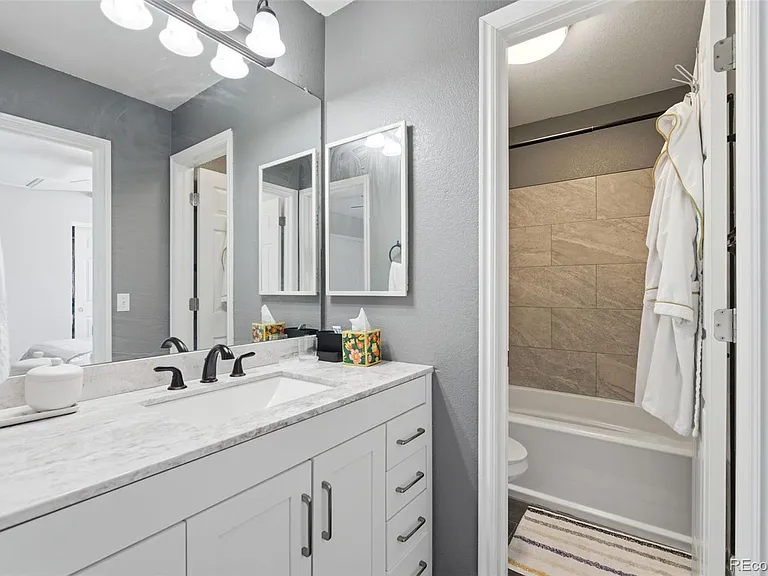 5127 S Malaya Ct — Photo 29