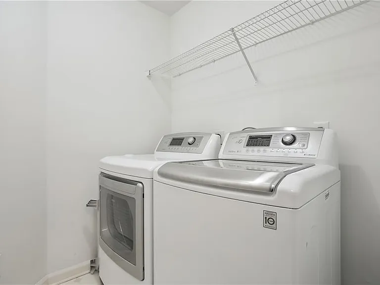 12250 Broadleaf Ln — Photo 18