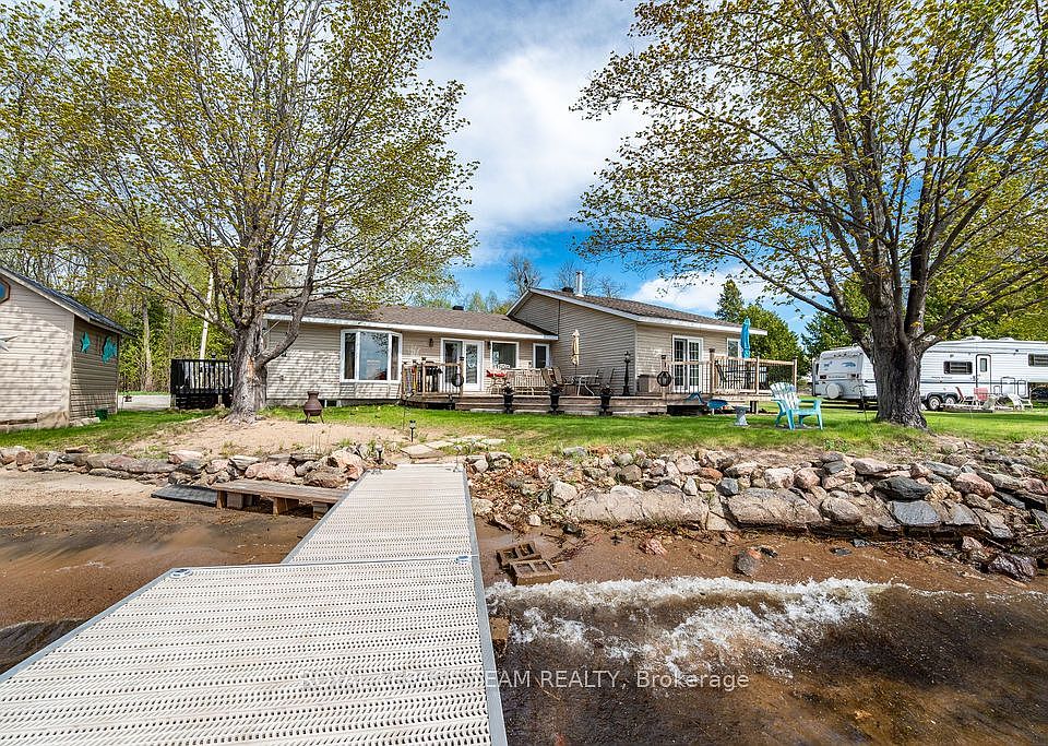 1st image of 437 Island View Dr
