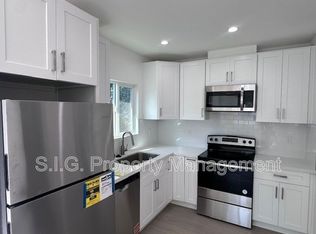 10319 1/2 Eldora Ave, Sunland, CA 91040