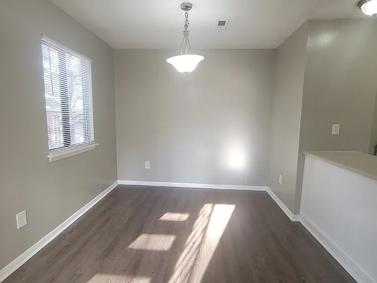 906 Candlewood Dr NW #C — Photo 1