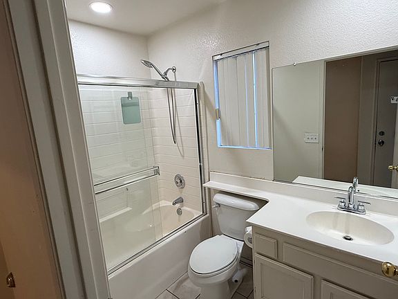 4th image of 82259 Calico Ave