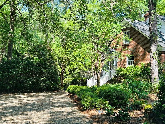 3rd image of 1758 Gatewood Cir