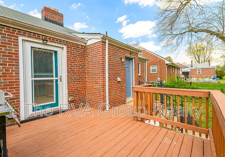 2201 Lydell Dr — Photo 49