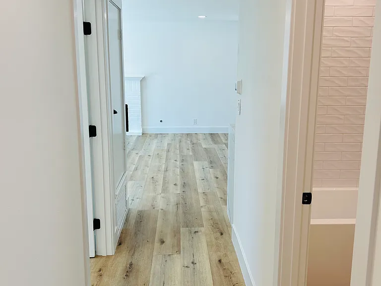 6281 Balmoral Dr — Photo 16