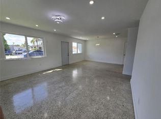 3245 SW 88th Ct, Miami, FL 33165