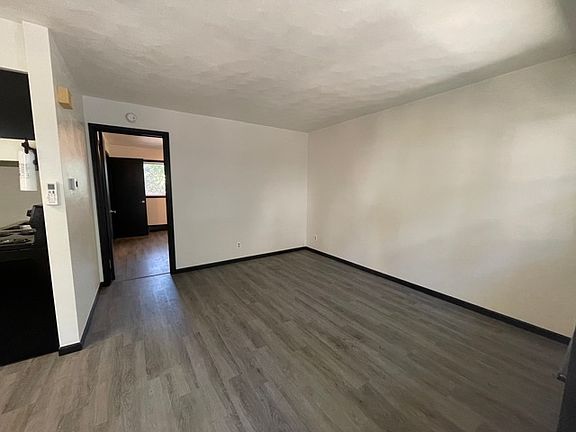 3rd image of 770 University Ave #5