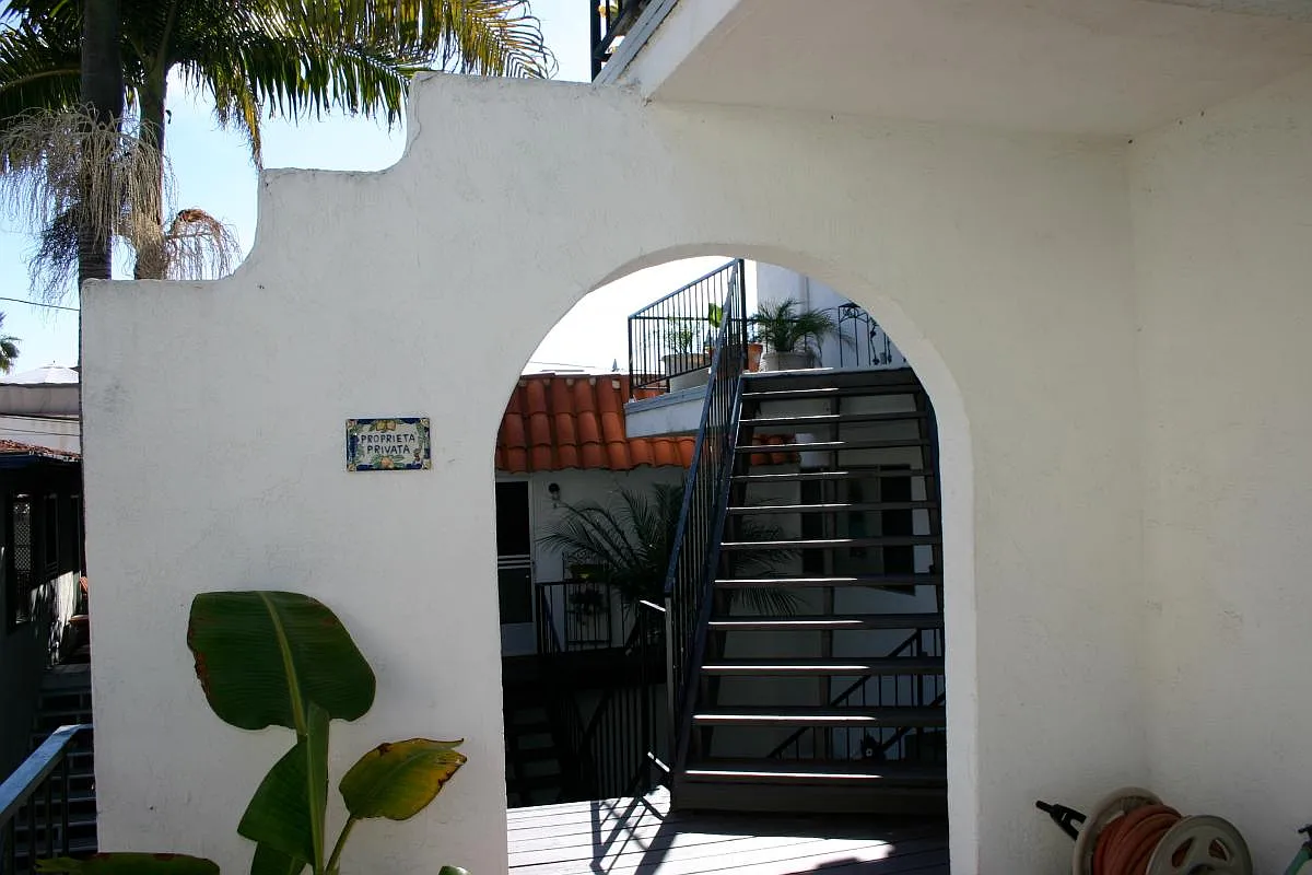 2 bed, 840 sqft, $2,950 — Photo 1