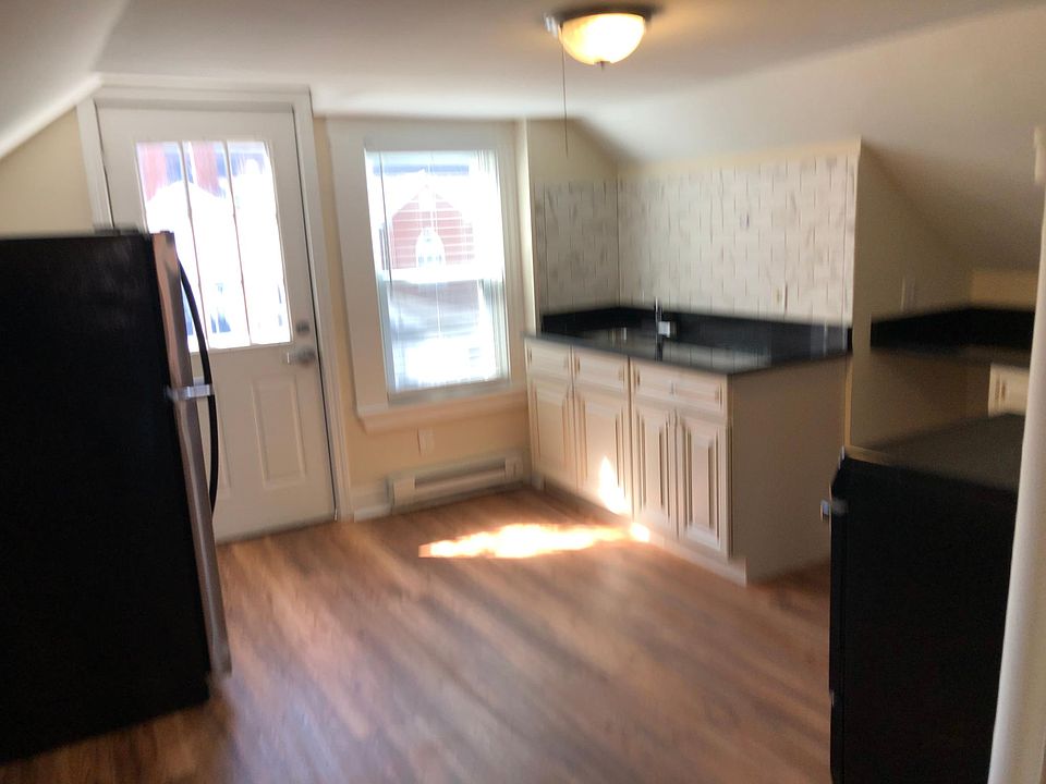 1st image of 30 Lowell St APT 7