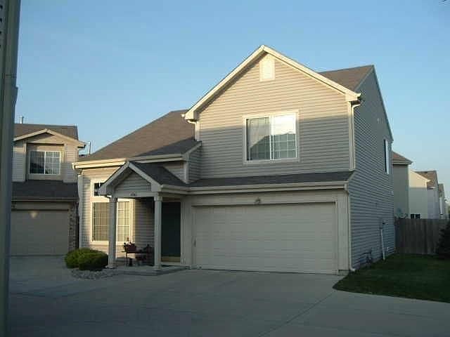 1st image of 4946 Lewiston Dr