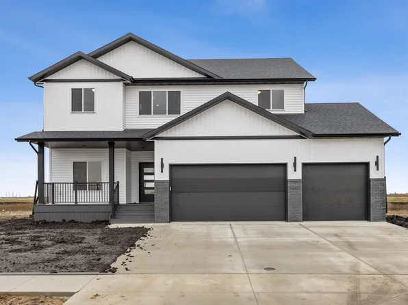 8414 61st St S, Horace, ND 58047