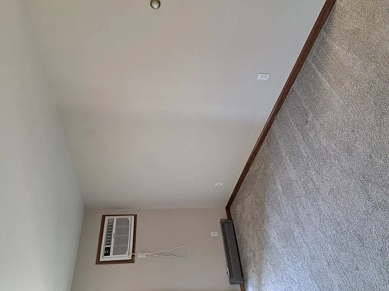 2 bed, 1.0 bath, 750 sqft, $1,075 — Photo 3