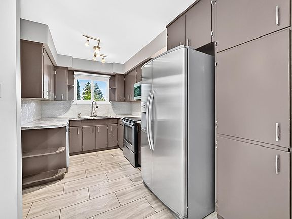 5th image of 12836 88th St NW