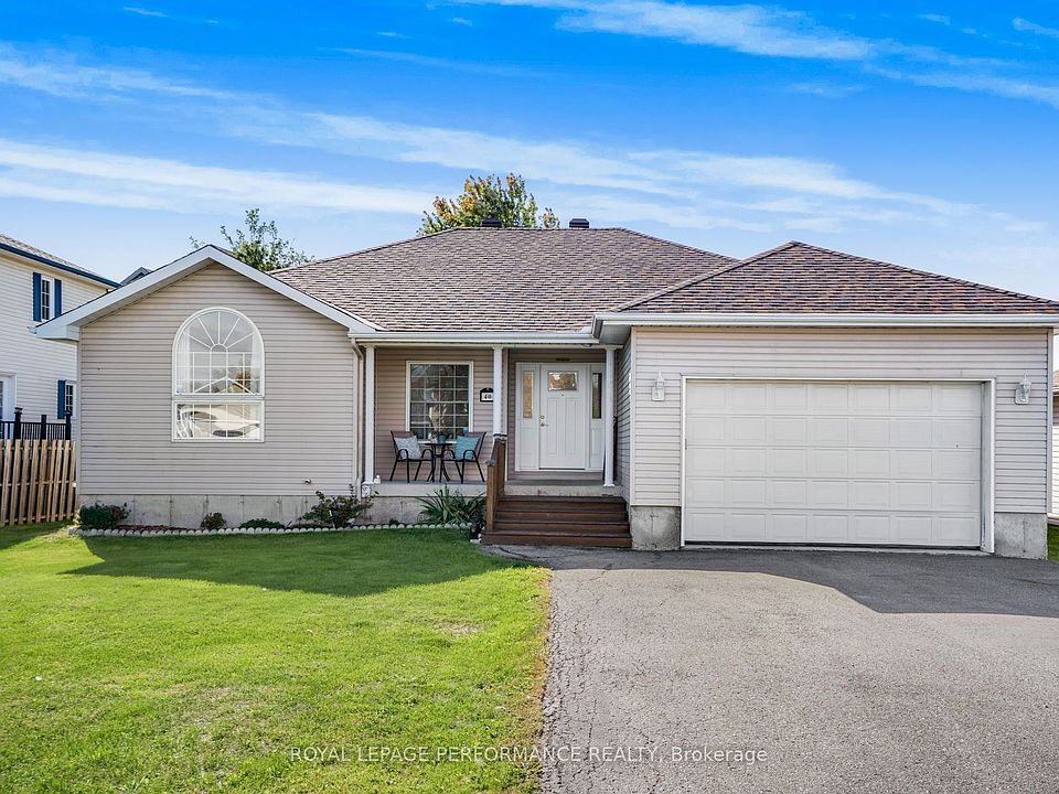 1st image of 40 Lori Ln