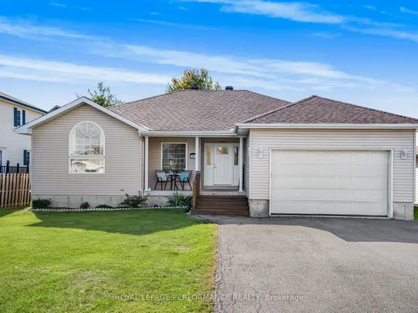 40 Lori Ln, North Dundas, ON K0C 1H0