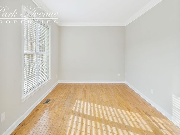 5th image of 11013 Alnwick Ct