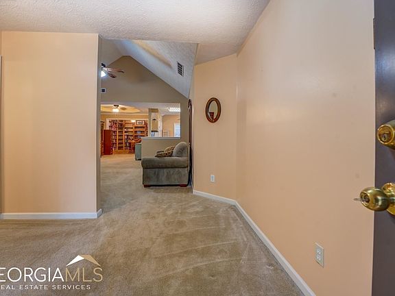4th image of 1102 Strath Clyde Way