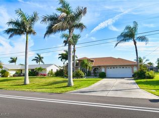230 Kamal Pkwy, Cape Coral, FL 33904