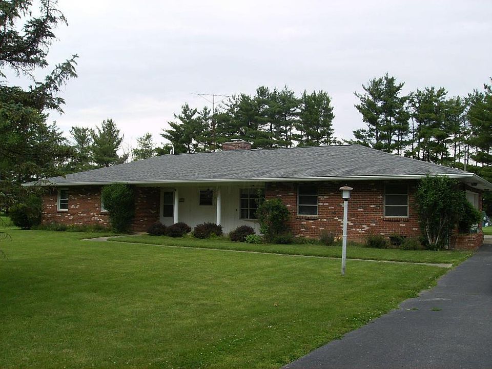 1st image of 2818 White Oaks Dr
