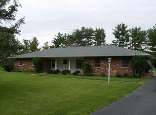 2818 White Oaks Dr, London, OH 43140