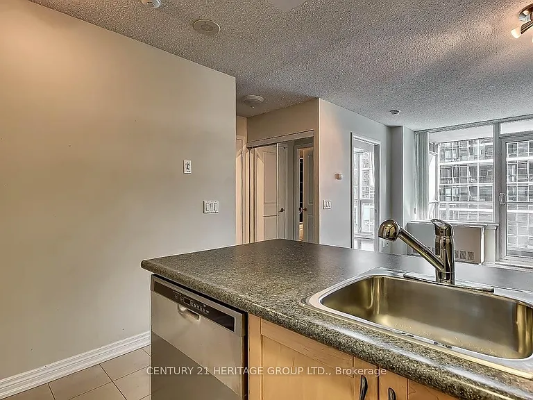 4978 Yonge St #1211 — Photo 27