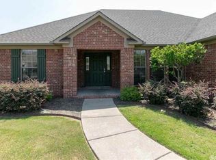 1730 Penny St, Conway, AR 72034
