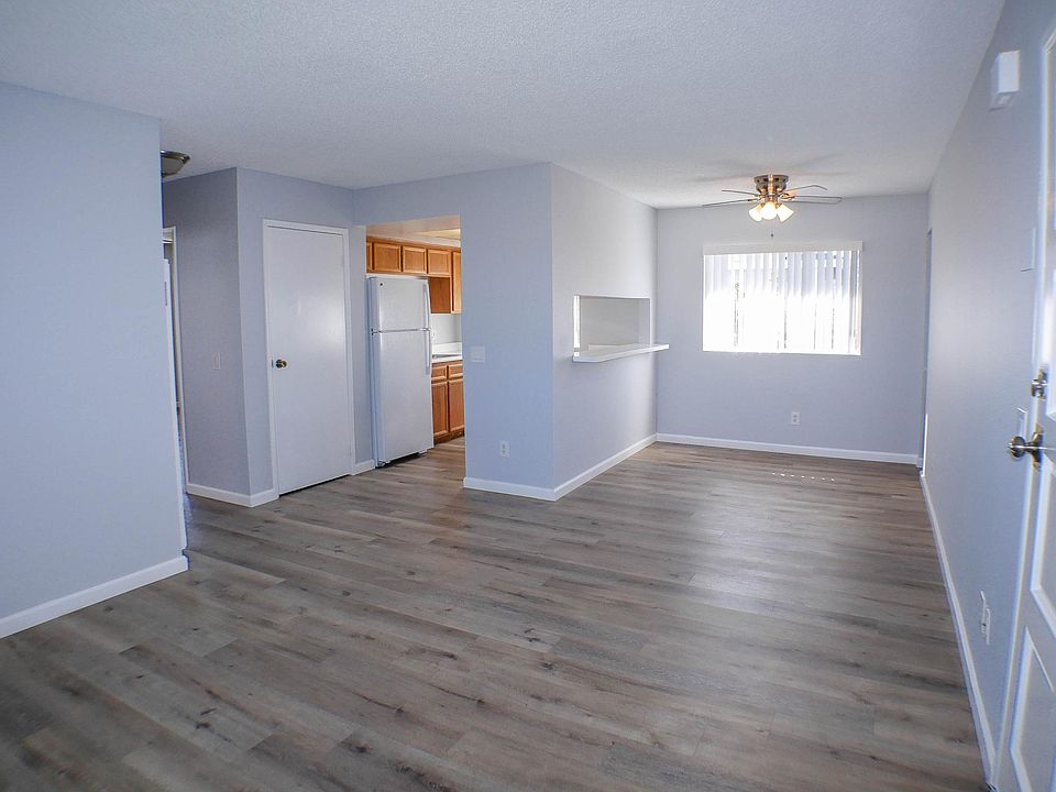 1st image of 847 Georgia St E