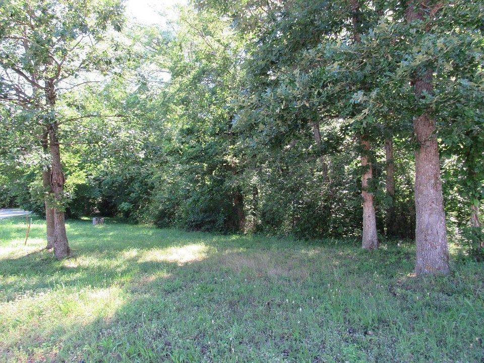 2nd image of Cortney Cir