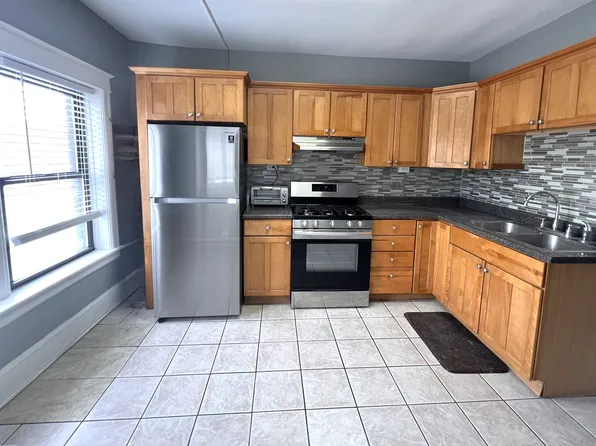 2 Raymond Ave, Poughkeepsie, NY