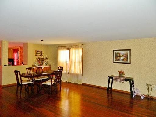4th image of 1827 Windette Dr