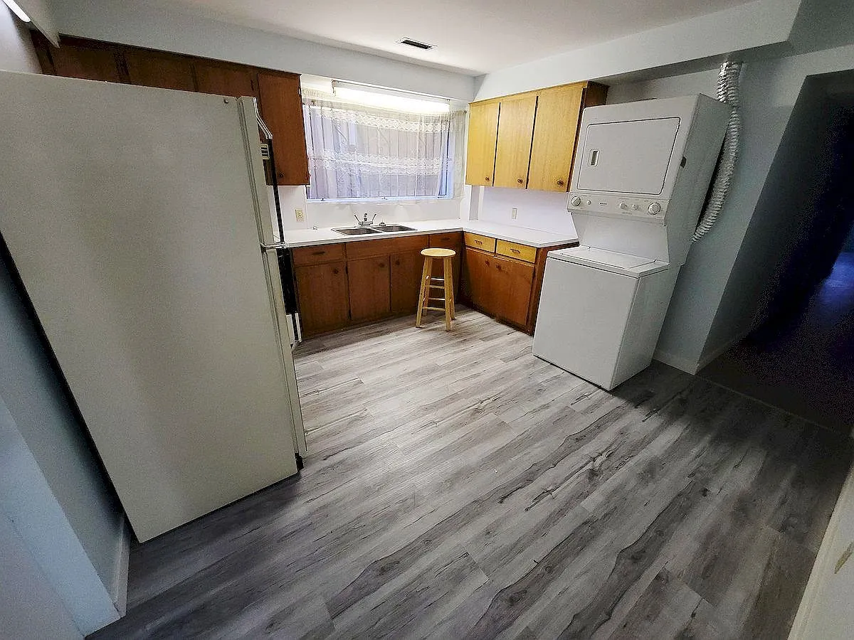 3 bed, 1200 sqft, $2,750 — Photo 3