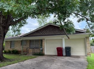 1402 Hillcrest Dr, Sherman, TX 75092