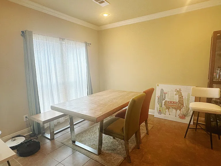 230 Forest Grove Dr — Photo 4