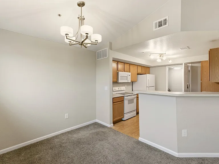 5726 N Genoa Way #301 — Photo 7