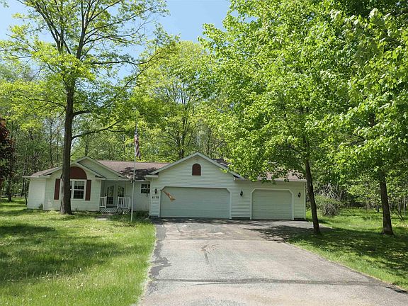 2nd image of 6170 Fox Run Cir